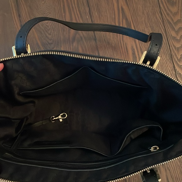 Michael Kors black shoulder purse. - Picture 4 of 4